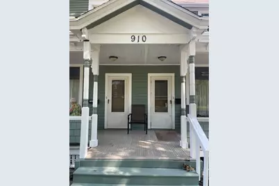 910 Summit Street, Bloomington, IL 61701 - Photo 2