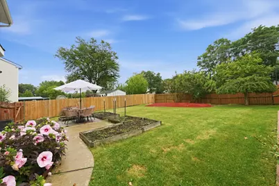 1274 Robin Drive, Carol Stream, IL 60188 - Photo 14