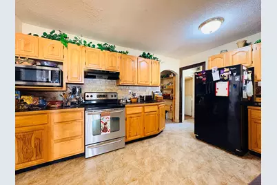 901 Parkview Avenue, Rockford, IL 61107 - Photo 14