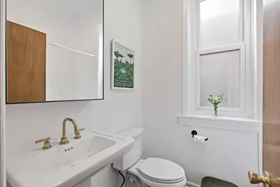 833 W Buckingham Place #3, Chicago, IL 60657 - Photo 8
