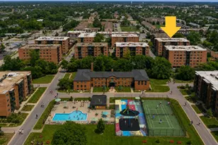 9332 Landings Ln, Des Plaines, IL 60016 - Photo 22