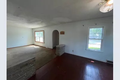 165 W 34th Street, Steger, IL 60475 - Photo 6