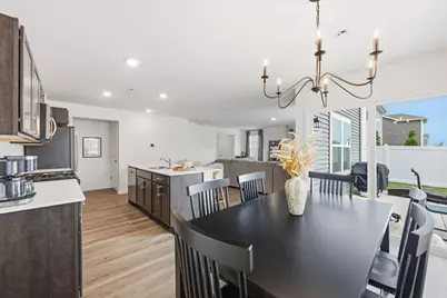 116 Fieldcrest Avenue, Hampshire, IL 60140 - Photo 12