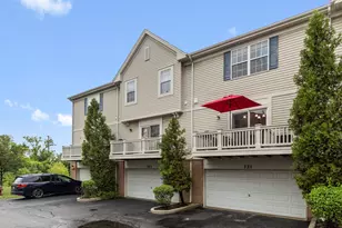 721 Hanbury Dr, Des Plaines, IL 60016 - Photo 16
