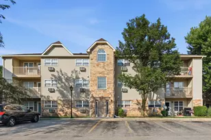 1524 W Sand Bar Ct, Round Lake, IL 60073 - Photo 1