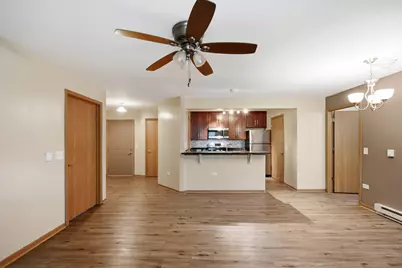 1524 W Sand Bar Court #1B, Round Lake, IL 60073 - Photo 2