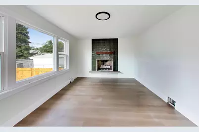 4911 W Argyle Street, Chicago, IL 60630 - Photo 14