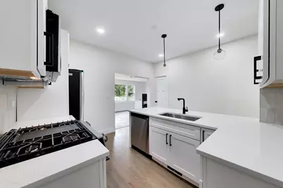 4911 W Argyle Street, Chicago, IL 60630 - Photo 12