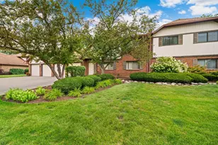 201 Walters Ln, Itasca, IL 60143 - Photo 2
