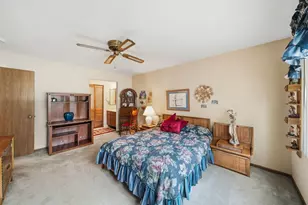 201 Walters Ln, Itasca, IL 60143 - Photo 10