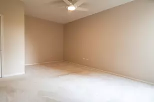 77 N Quentin Rd, Palatine, IL 60067 - Photo 8