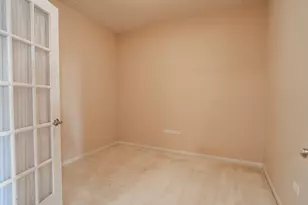 77 N Quentin Rd, Palatine, IL 60067 - Photo 6