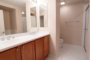 77 N Quentin Rd, Palatine, IL 60067 - Photo 10