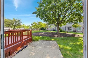 446 S Wenbriar Square, Addison, IL 60101 - Photo 32