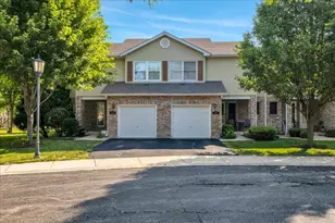 446 S Wenbriar Square, Addison, IL 60101 - Photo 1