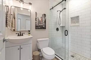1517 N Bosworth Ave, Chicago, IL 60642 - Photo 14