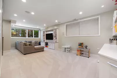 1536 W Walton Street #1, Chicago, IL 60642 - Photo 24