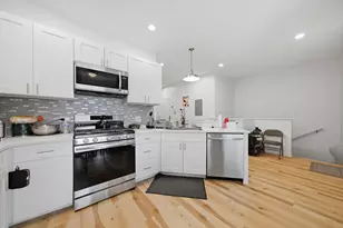 348 E 41st St, Chicago, IL 60653 - Photo 8