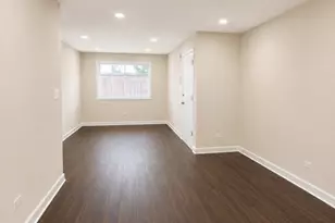 228 E Rimini Ct, Palatine, IL 60067 - Photo 4