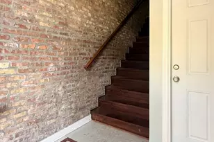 1527 E 66th Pl, Chicago, IL 60637 - Photo 8