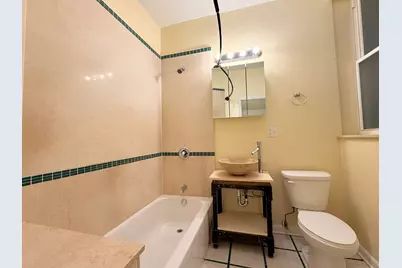 1527 E 66th Place, Chicago, IL 60637 - Photo 14