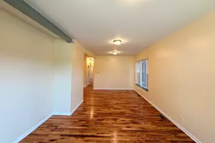 1527 E 66th Pl, Chicago, IL 60637 - Photo 10