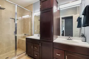 1033 N Wood St, Chicago, IL 60622 - Photo 10
