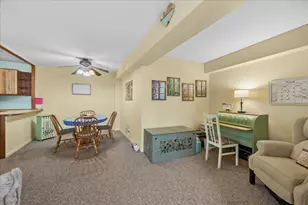 2211 S Stewart Ave, Lombard, IL 60148 - Photo 16