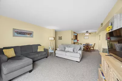 2211 S Stewart Avenue #6D, Lombard, IL 60148 - Photo 2