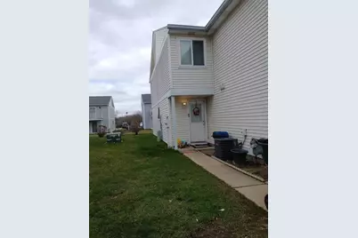 489 Meadow Green Lane #489, Round Lake Beach, IL 60073 - Photo 1