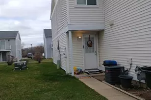 489 Meadow Green Ln, Round Lake Beach, IL 60073 - Photo 1
