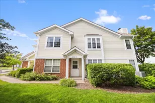 200 Westminster Ct, Schaumburg, IL 60193 - Photo 2