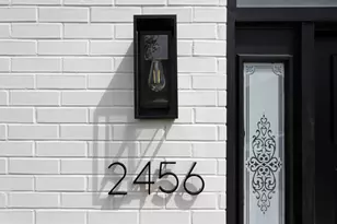 2456 W Huron St, Chicago, IL 60612 - Photo 2