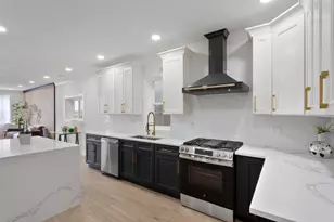 2456 W Huron St, Chicago, IL 60612 - Photo 10