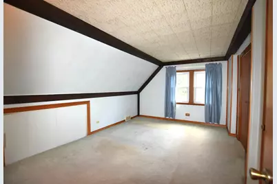 445 N Gerard Avenue, Villa Park, IL 60181 - Photo 10