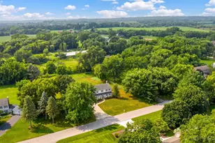 40W679 White Fence Way, Saint Charles, IL 60175 - Photo 4