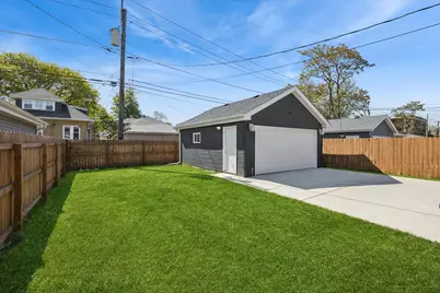 1112 S 3rd Avenue, Maywood, IL 60153 - Photo 2