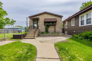 647 Forsythe Ave, Calumet City, IL 60409 - Photo 2
