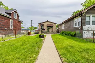 647 Forsythe Ave, Calumet City, IL 60409 - Photo 1