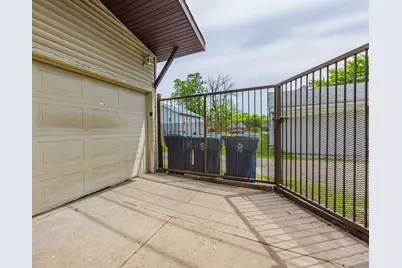 647 Forsythe Avenue, Calumet City, IL 60409 - Photo 12
