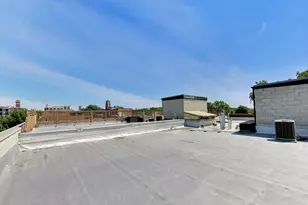 1927 W Irving Park Rd, Chicago, IL 60613 - Photo 30