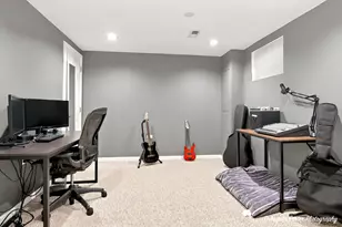 292 Mayflower Ct, Gurnee, IL 60031 - Photo 20