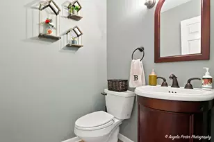 292 Mayflower Ct, Gurnee, IL 60031 - Photo 6