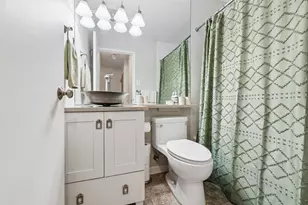 211 E Ohio St, Chicago, IL 60611 - Photo 10