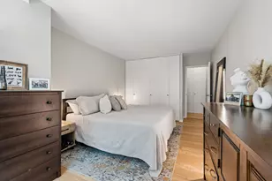 211 E Ohio St, Chicago, IL 60611 - Photo 12