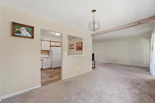 6 E Lillian Ave, Arlington Heights, IL 60004 - Photo 8