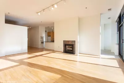 130 S Canal Street #722, Chicago, IL 60606 - Photo 2