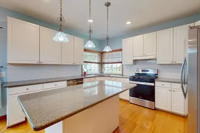 1657 Fairport Drive, Grayslake, IL 60030 - Photo 8