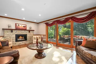 5520 Hilltop Ln, Libertyville, IL 60048 - Photo 6