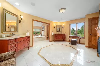 5520 Hilltop Lane, Libertyville, IL 60048 - Photo 28